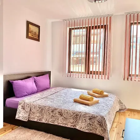 Apartment Bright For 4 In Burgas